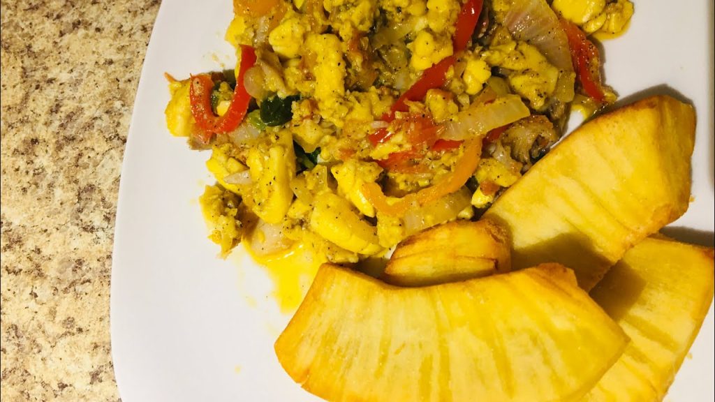 Roasted Breadfruit With Seasoned Saltfish